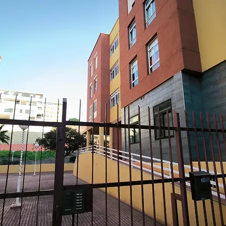 Beis House Apartment *